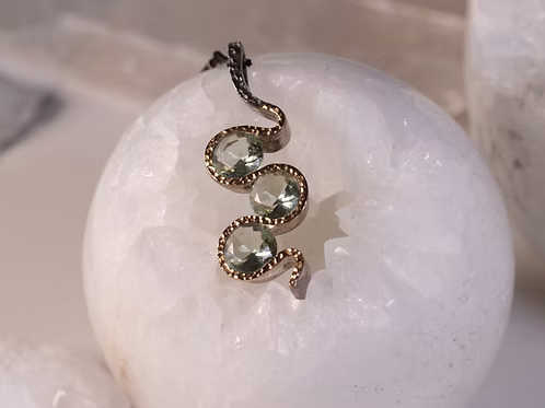 BORA: Green Amethyst Pendant Snake S-Curve Trio